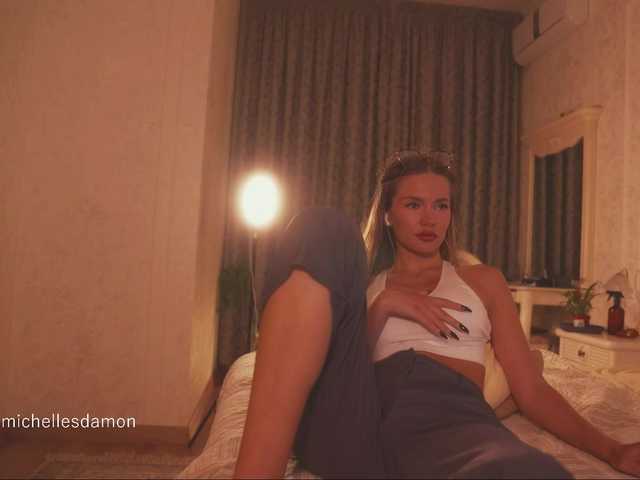 Astriad live cam on BongaCams