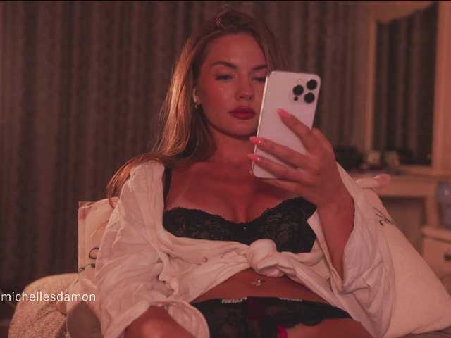 Astriad live cam