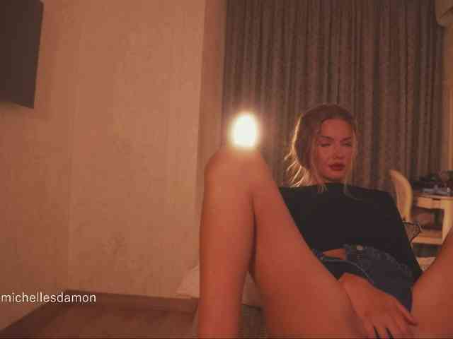 Astriad Sex Cam Show