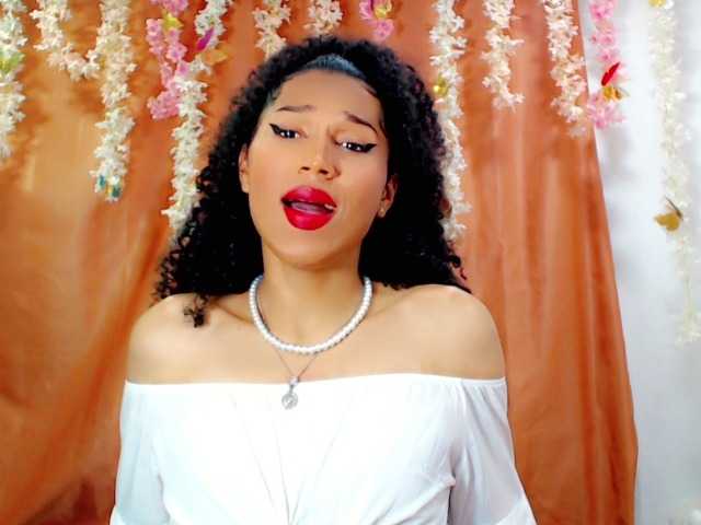 yennycuteh live webcam show