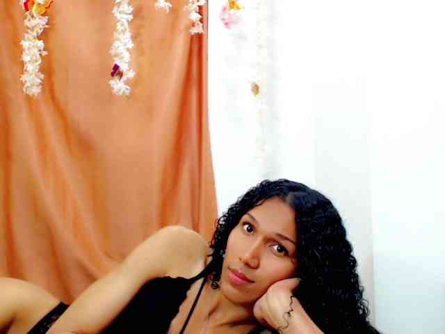 yennycuteh Sex Cam Show