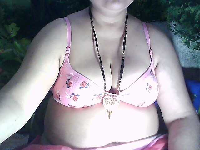 sexycharu live cam on BongaCams