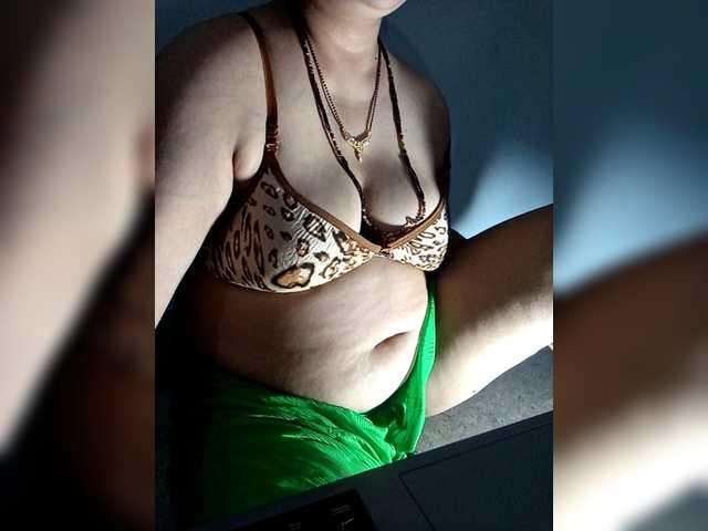 sexycharu live cam on BongaCams