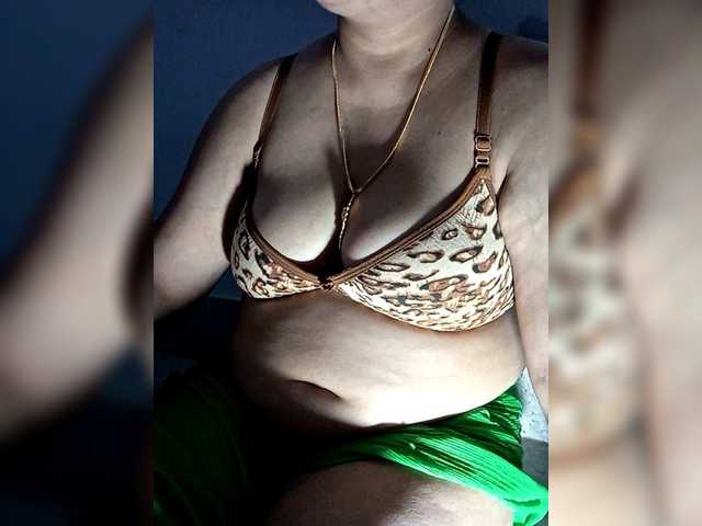 sexycharu live cam on BongaCams