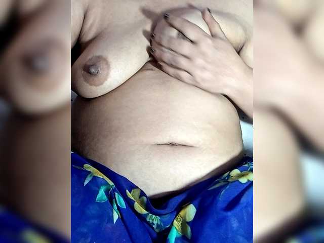 sexycharu live cam on BongaCams