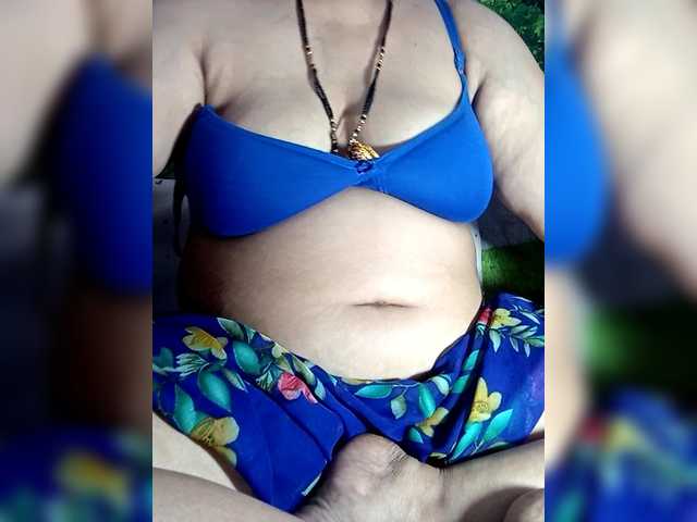 sexycharu live cam on BongaCams
