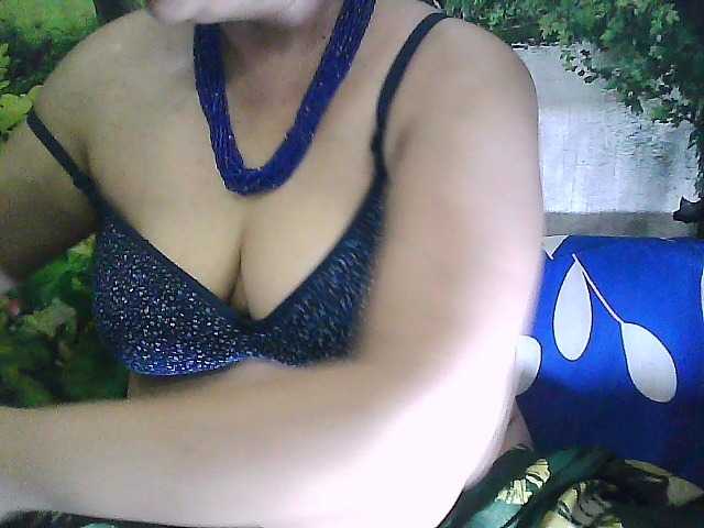 sexycharu's BongaCams show and profile