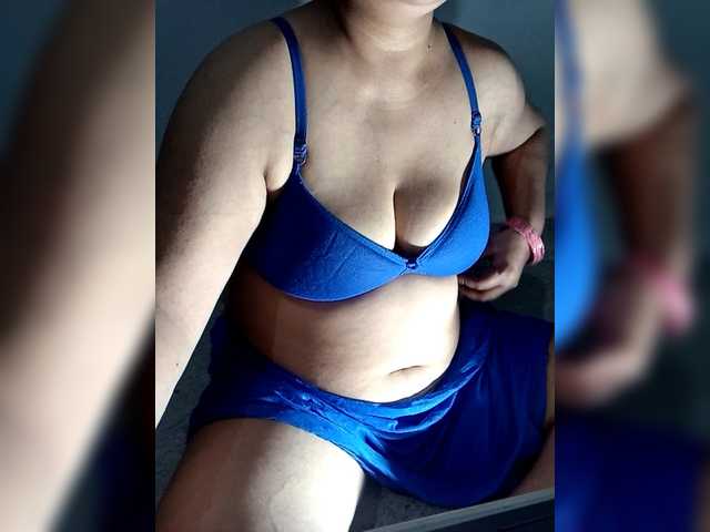 sexycharu live webcam show