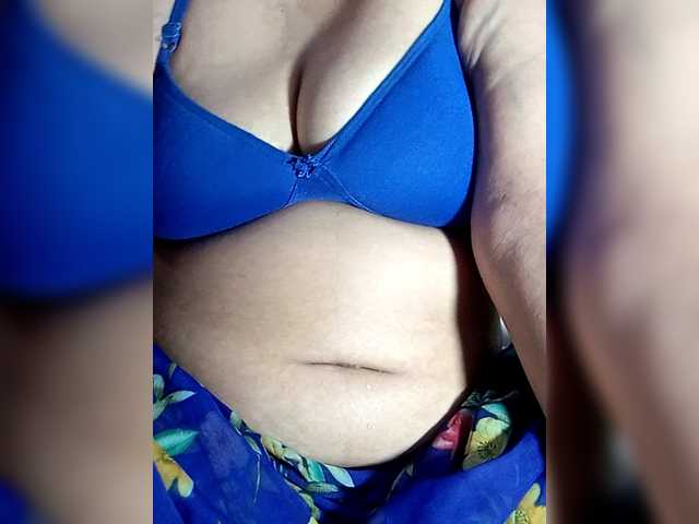 Chat with sexycharu live cam