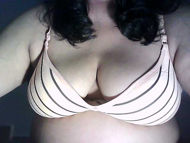 sexycharu live cam on BongaCams