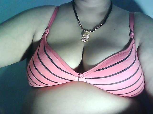 sexycharu live cam preview