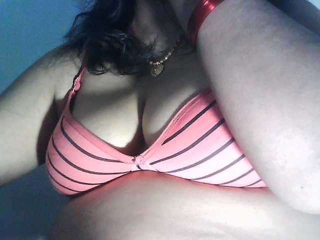 sexycharu live cam on BongaCams