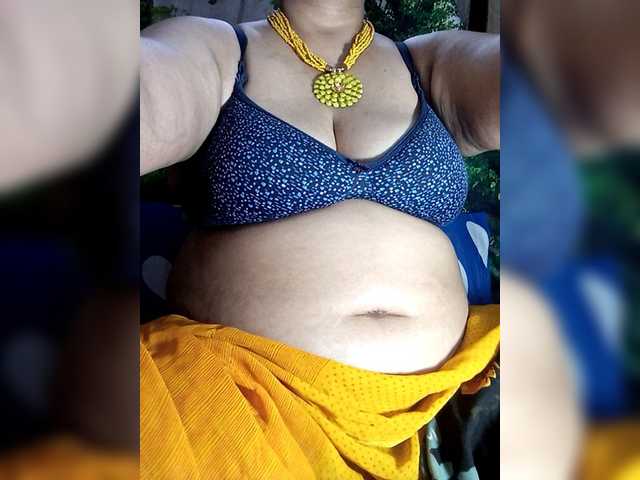 sexycharu Live Cam on BongaCams