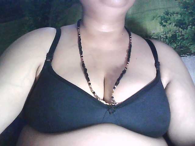 sexycharu live cam on BongaCams