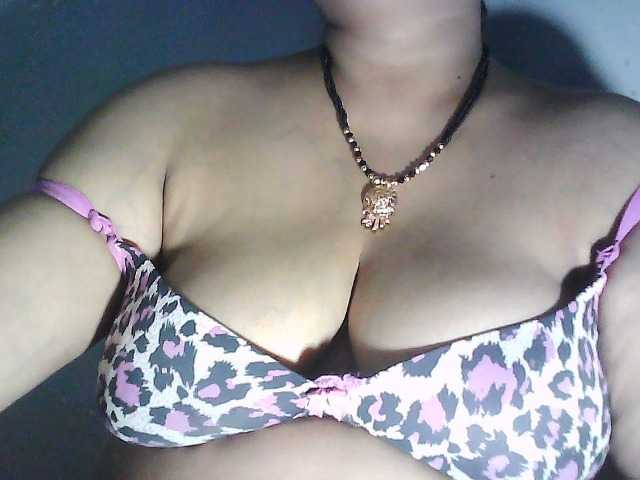 sexycharu live cam preview