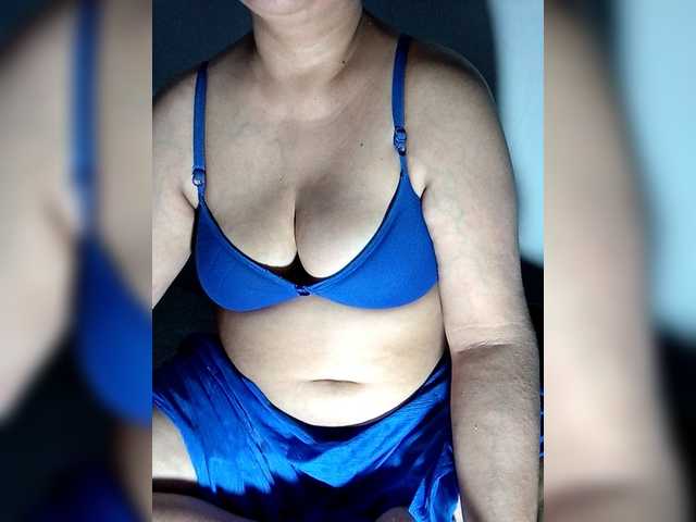 sexycharu live webcam show