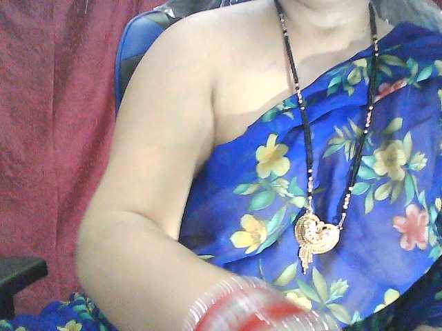 sexycharu live cam on BongaCams