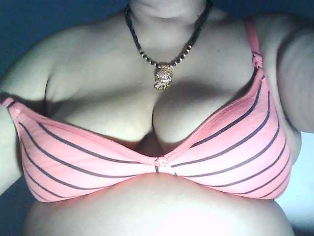 sexycharu live cam preview