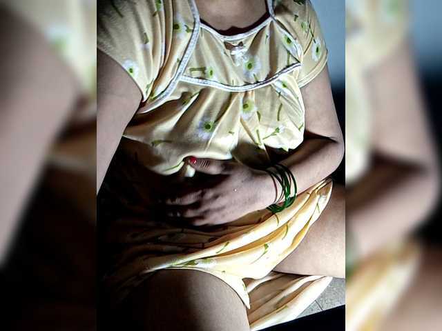 sexycharu live cam on BongaCams