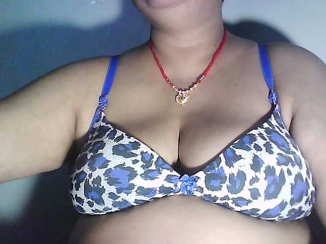 sexycharu live cam on BongaCams