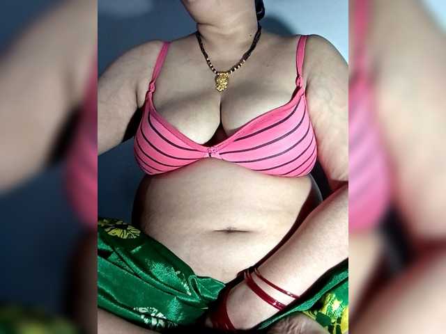 sexycharu live cam on BongaCams
