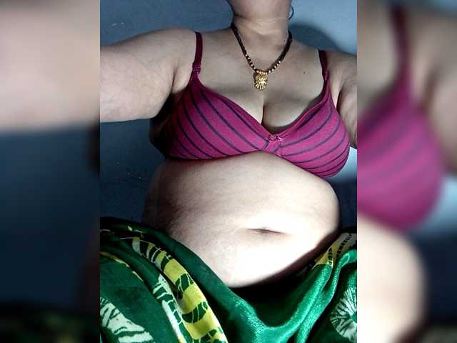 sexycharu live cam on BongaCams