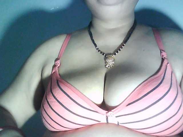 sexycharu, en vivo ahora en BongaCams