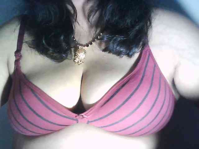 sexycharu webcam