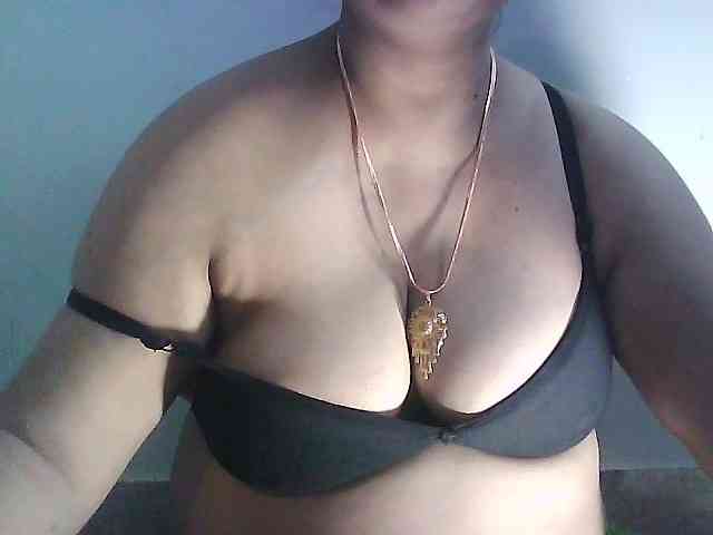 sexycharu webcam