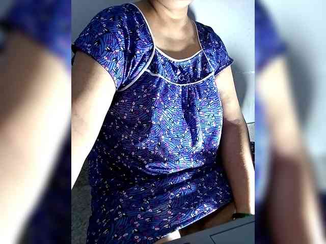 sexycharu webcam