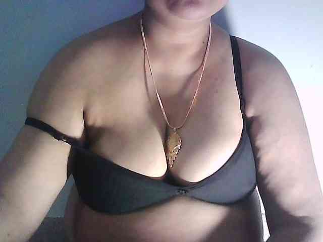 sexycharu webcam