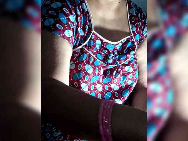 sexycharu webcam