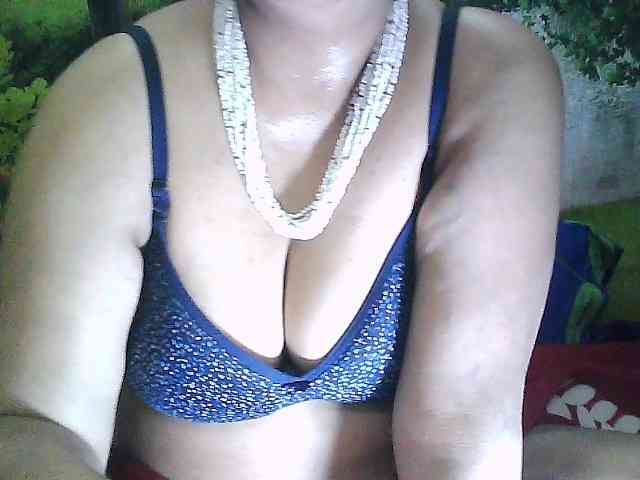 sexycharu webcam