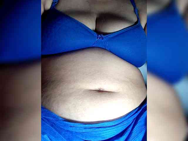 Model: sexycharu