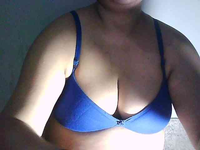 sexycharu webcam