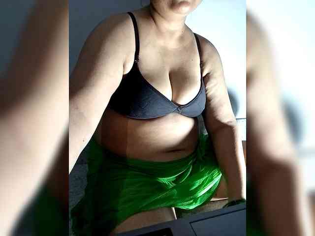 sexycharu webcam