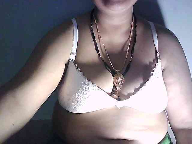 sexycharu webcam