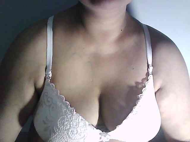 sexycharu webcam