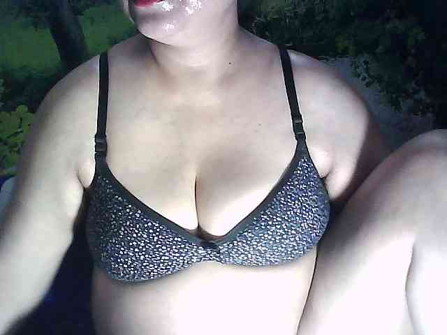 sexycharu webcam