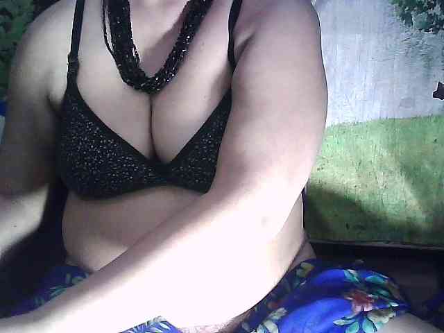 sexycharu webcam