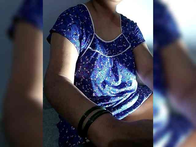 sexycharu webcam