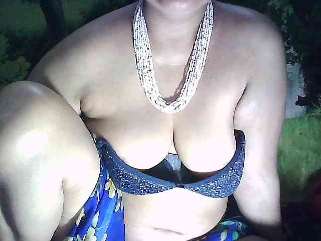 sexycharu webcam