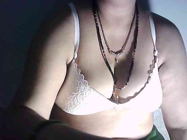 sexycharu webcam