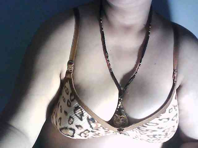 sexycharu webcam