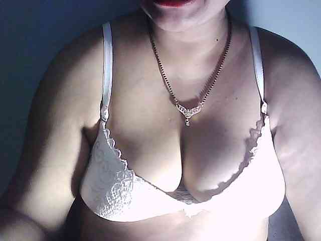 sexycharu webcam