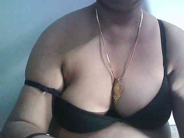 sexycharu webcam