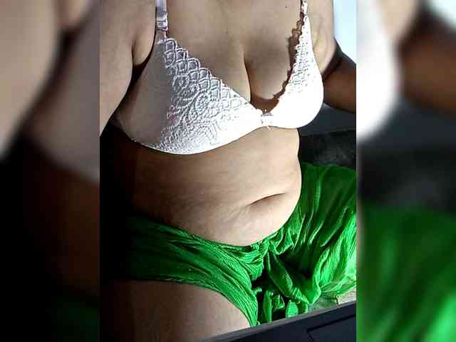 sexycharu webcam