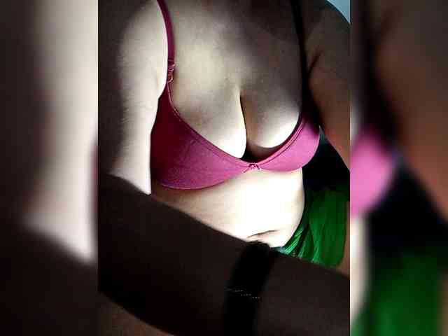 sexycharu webcam