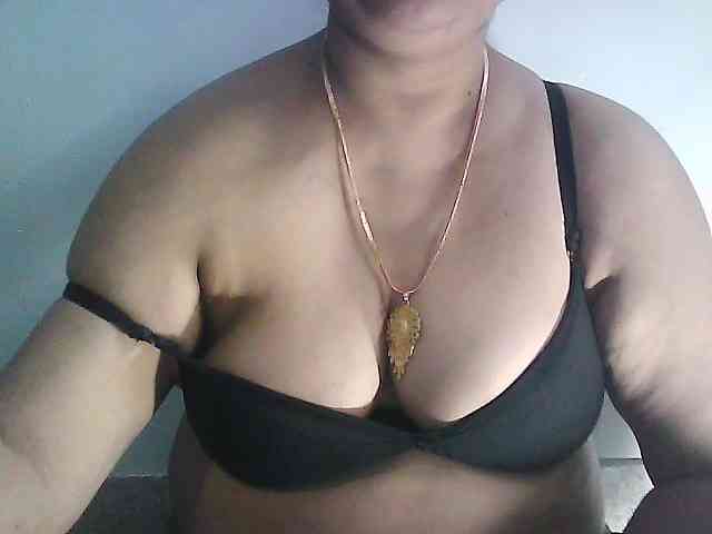 sexycharu webcam