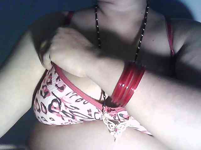 sexycharu webcam